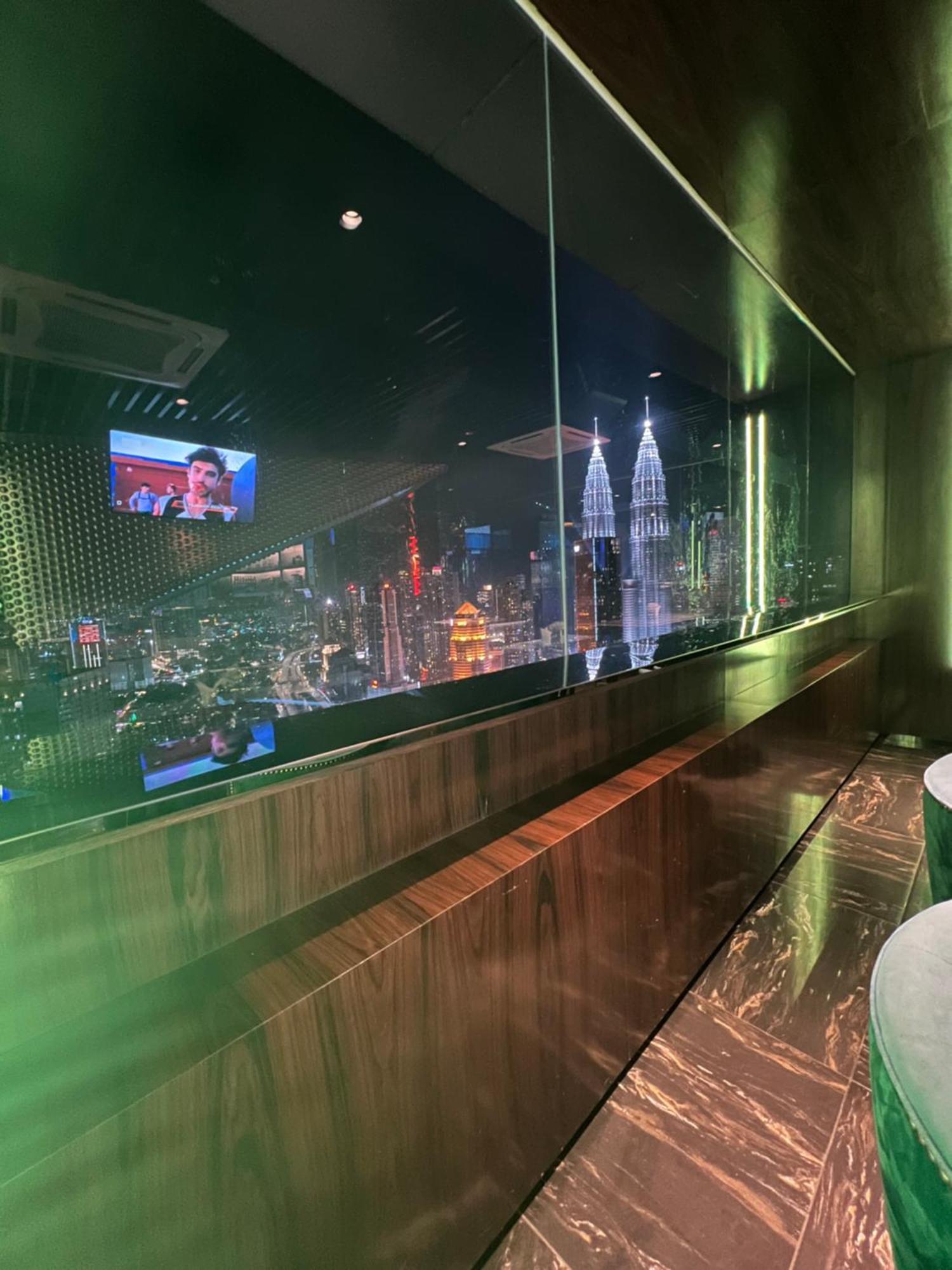 Vinson At Platinum Klcc Kuala Lumpur